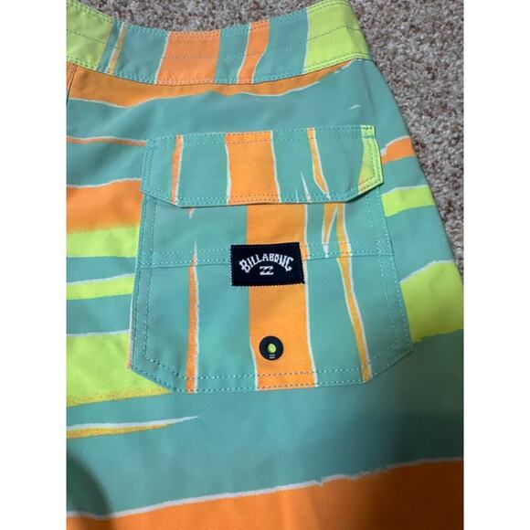 Billabong Men's Swim suit/Board shorts; size 31, 80's inspired - Picture 9 of 13